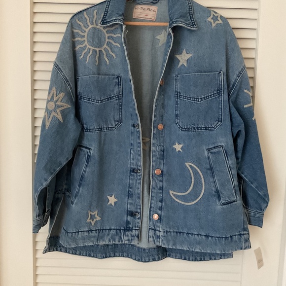 Free People Madison City STARS MOON SUN denim jacket XS NWT - Picture 3 of 4
